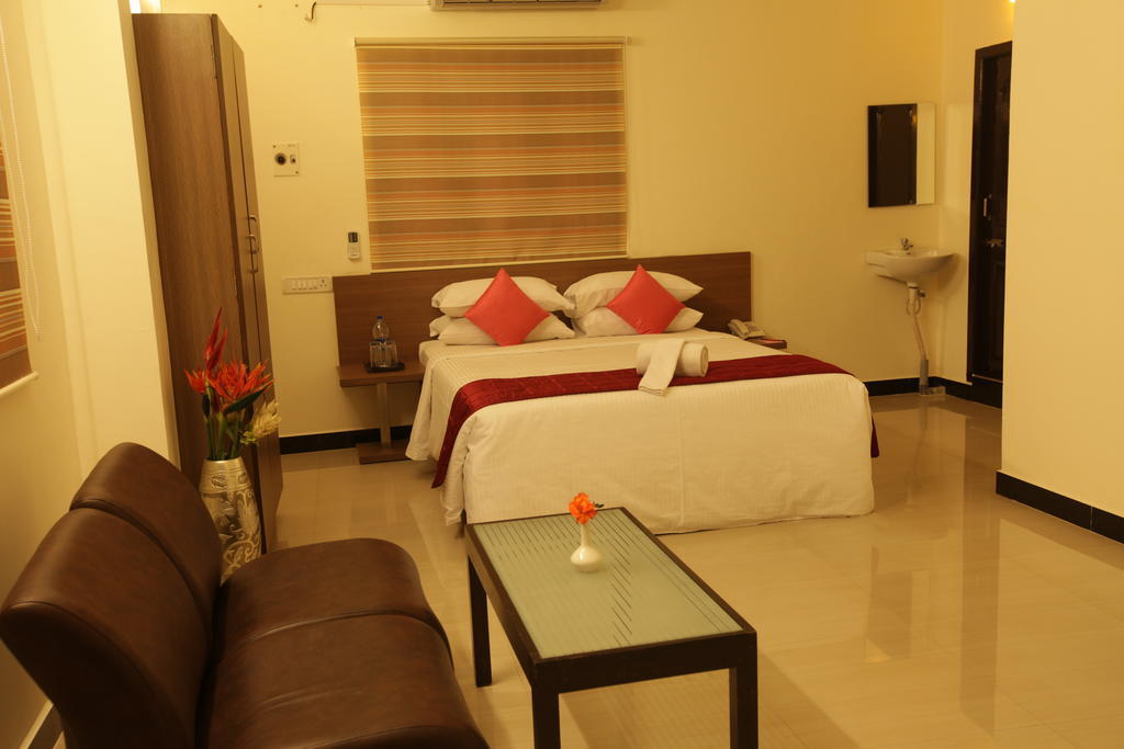 Aakash Inn Tiruvannāmalai Habitación foto